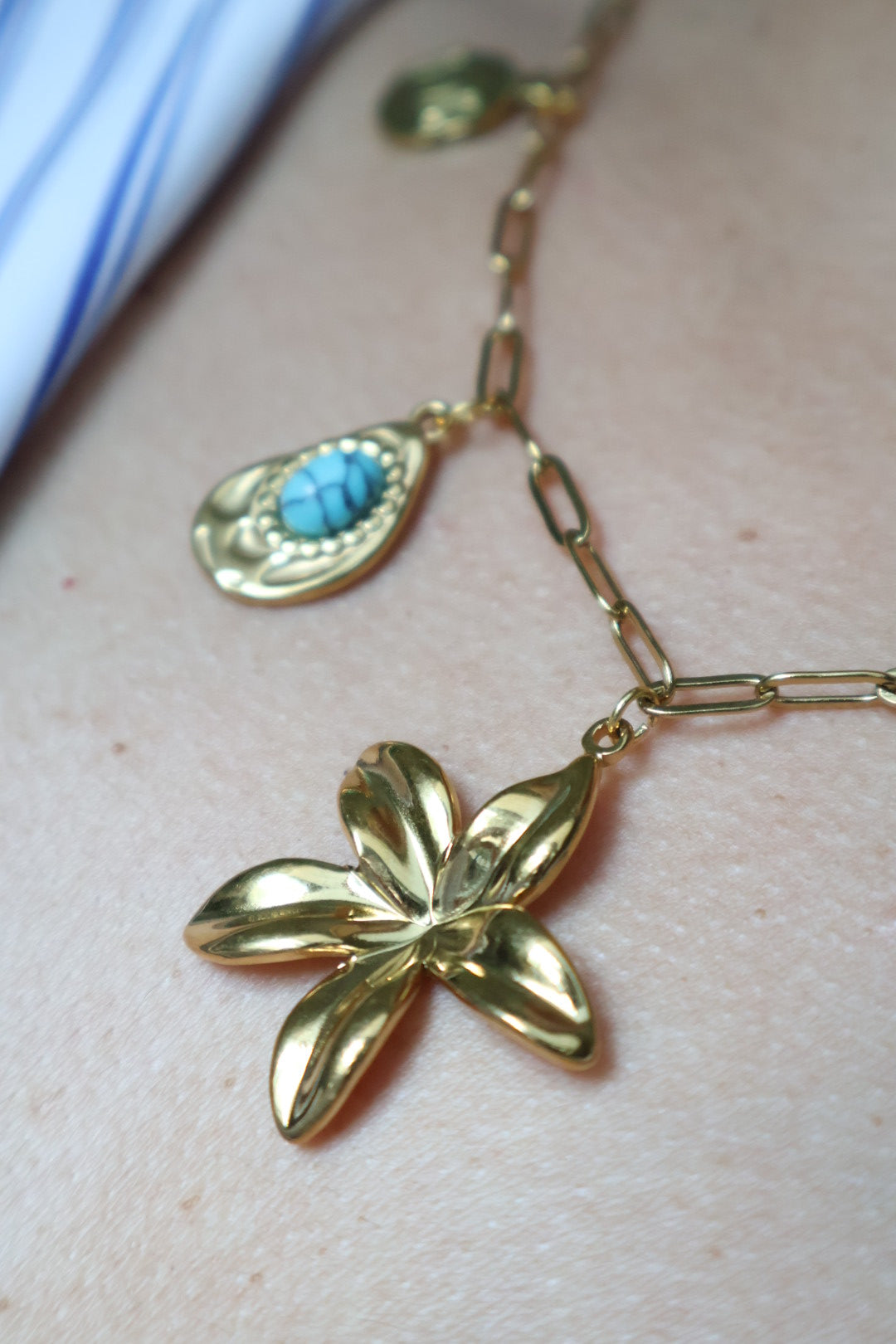 Collar Charms Isla Sagrada