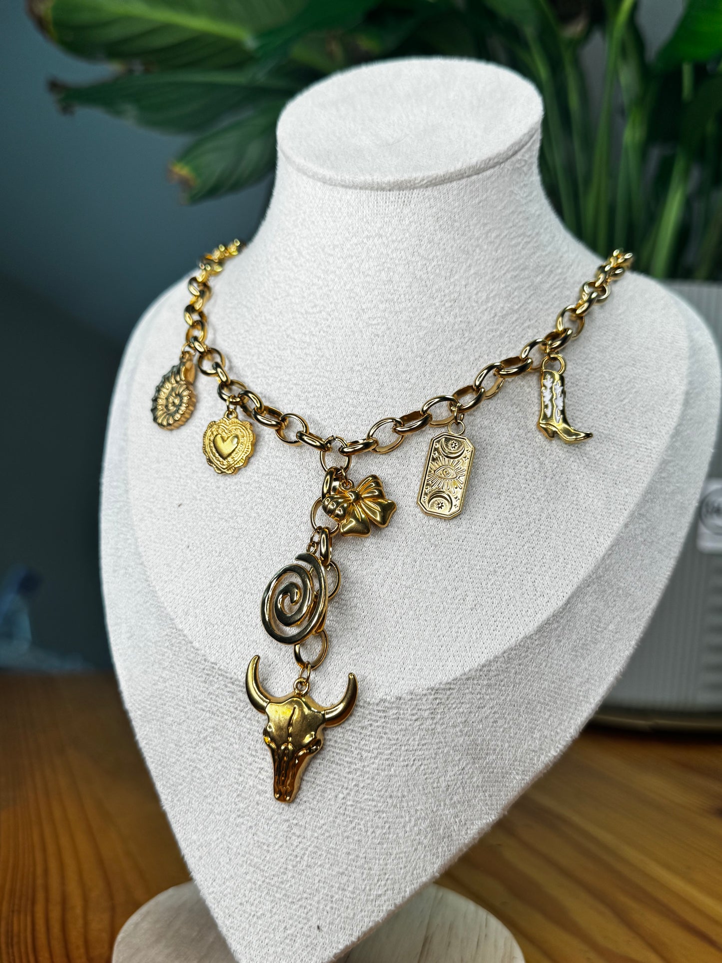 Collar Charms Potente