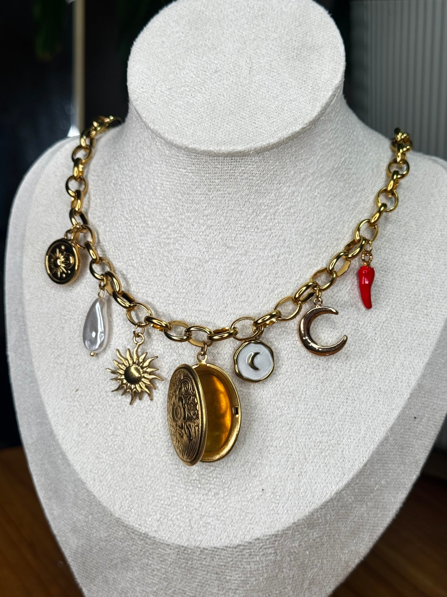 Collar con Charms Encanto