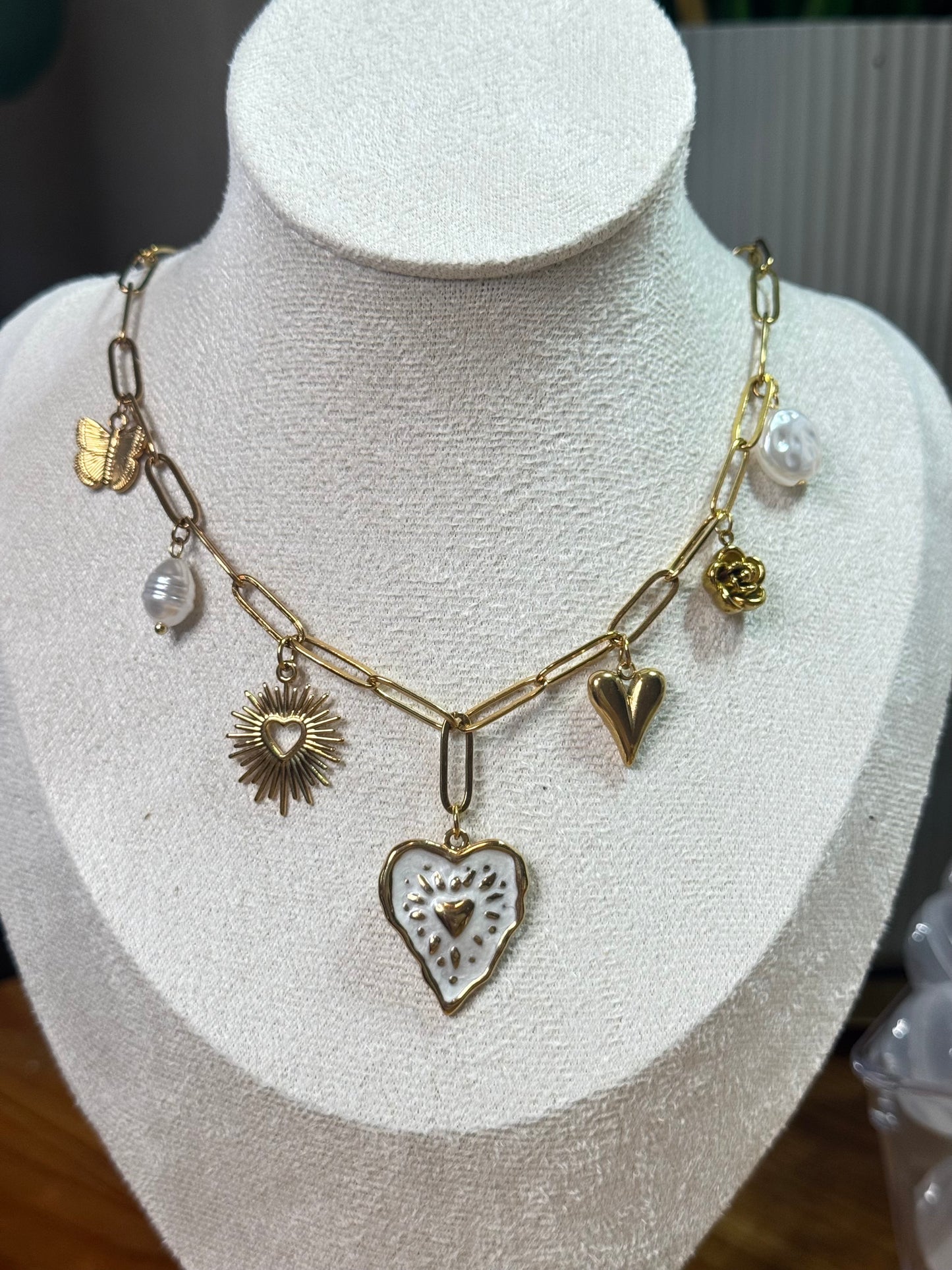 Collar con Charms Cachivaches